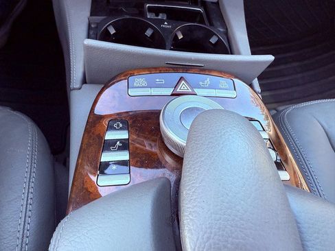 Used 2007 Mercedes-Benz S 550 image 34