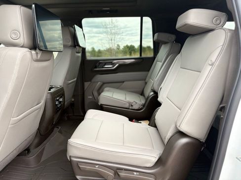 New 2026 GMC Yukon XL Elevation w/ Elevation Premium Package AWD/4WD image 32