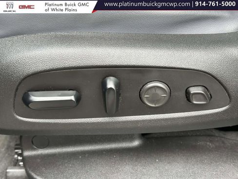 Used 2020 Buick Enclave Premium w/ Sun and Sites Package image 22