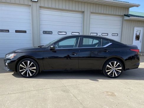 Used 2022 Nissan Altima 2.5 SR image 4