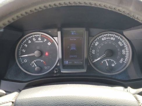 Used 2021 Toyota Tacoma TRD Sport w/ Technology Package RWD image 21