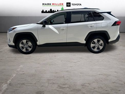 Certified 2024 Toyota RAV4 LE AWD/4WD image 2