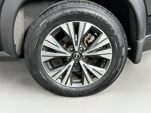 Used 2023 Nissan Rogue SV AWD/4WD image 11