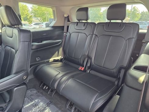 Used 2022 Jeep Grand Cherokee L Limited image 25