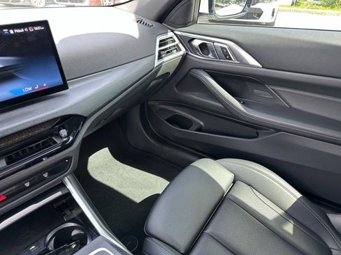 Certified 2025 BMW 430i Convertible w/ Premium Package RWD image 19