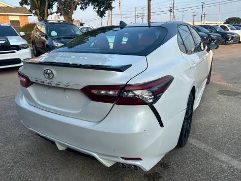 Used 2019 Toyota Camry XSE FWD image 5