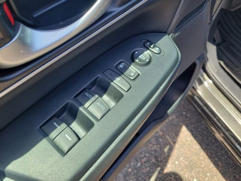 Used 2018 Honda CR-V EX-L image 24