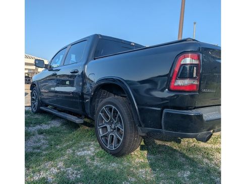 Used 2019 RAM 1500 Laramie RWD image 3