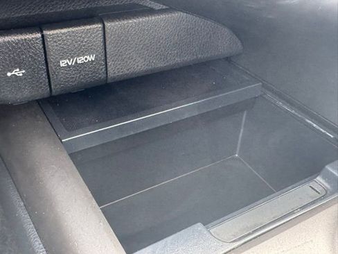 Used 2021 Toyota Camry SE w/ Cold Weather Package image 15