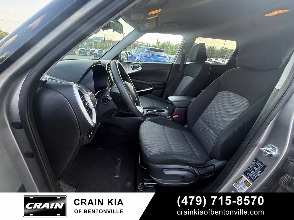 Certified 2024 Kia Soul LX w/ Option Group 015 FWD image 21