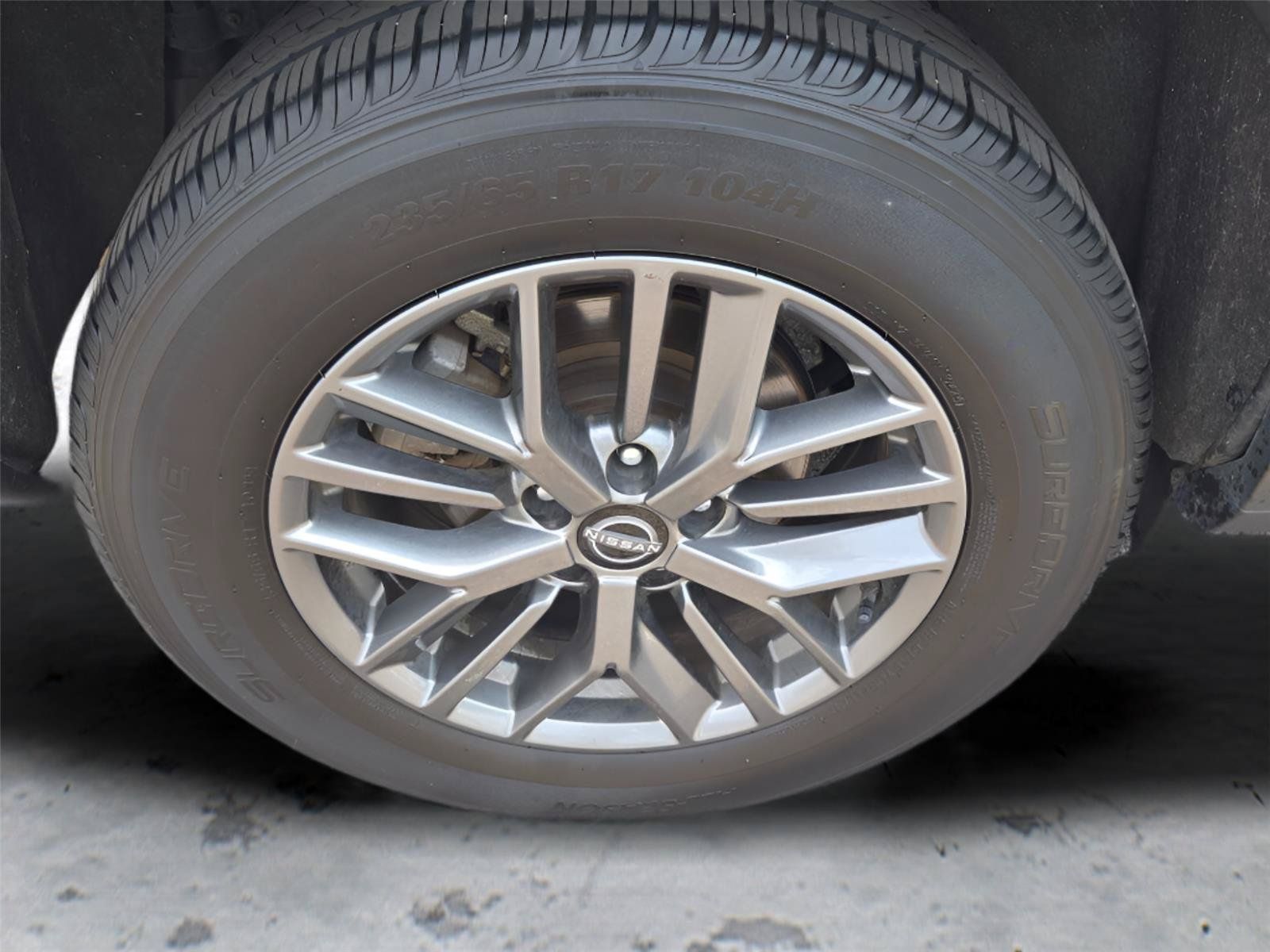 Used 2023 Nissan Rogue S FWD image 10