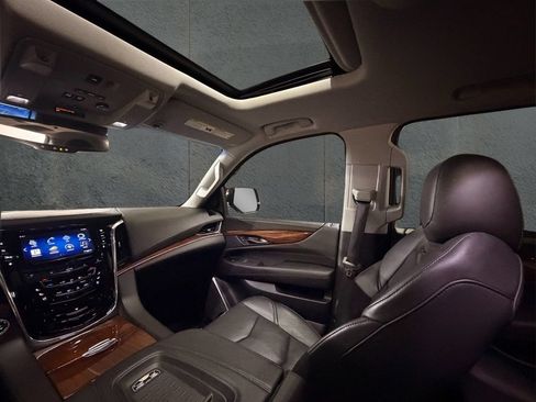 Used 2015 Cadillac Escalade Premium AWD/4WD image 24