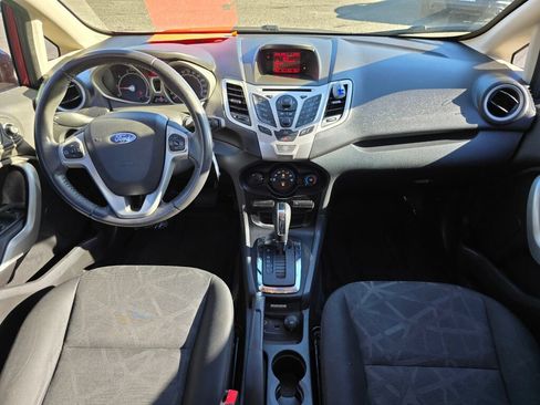 Used 2013 Ford Fiesta SE FWD image 19