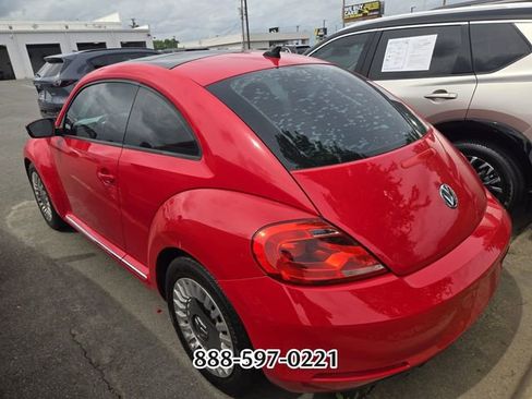 Used 2015 Volkswagen Beetle 1.8T image 4