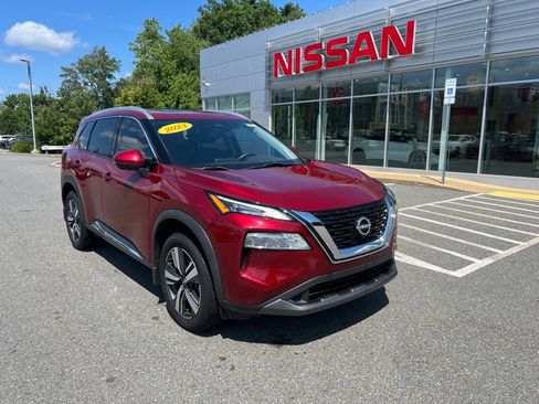 Used 2023 Nissan Rogue SL AWD/4WD image 1