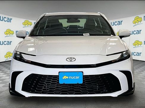 Used 2025 Toyota Camry SE FWD image 2