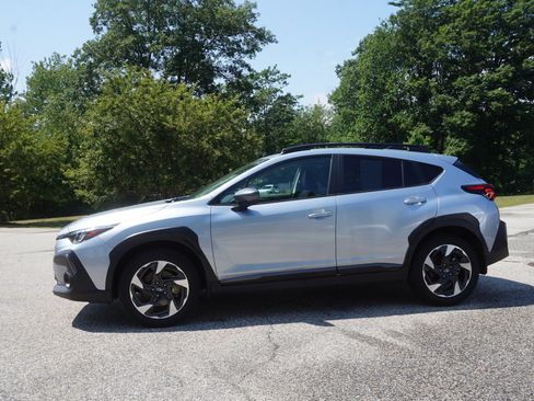 Used 2024 Subaru Crosstrek 2.5i Limited AWD/4WD image 8