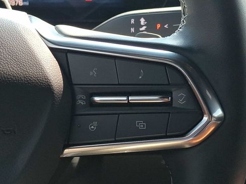 Used 2024 Chevrolet Traverse Z71 w/ Enhanced Driving Package AWD/4WD image 23