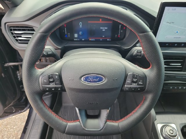 Used 2024 Ford Escape ST-Line w/ Tech Pack #1 AWD/4WD image 26