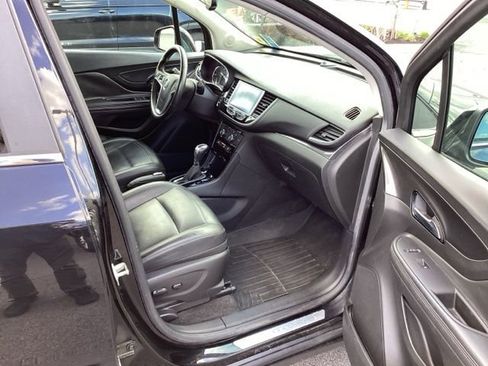 Used 2017 Buick Encore Essence image 11