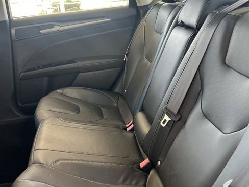 Used 2013 Ford Fusion Titanium w/ Titanium Driver Assist Pkg FWD image 7