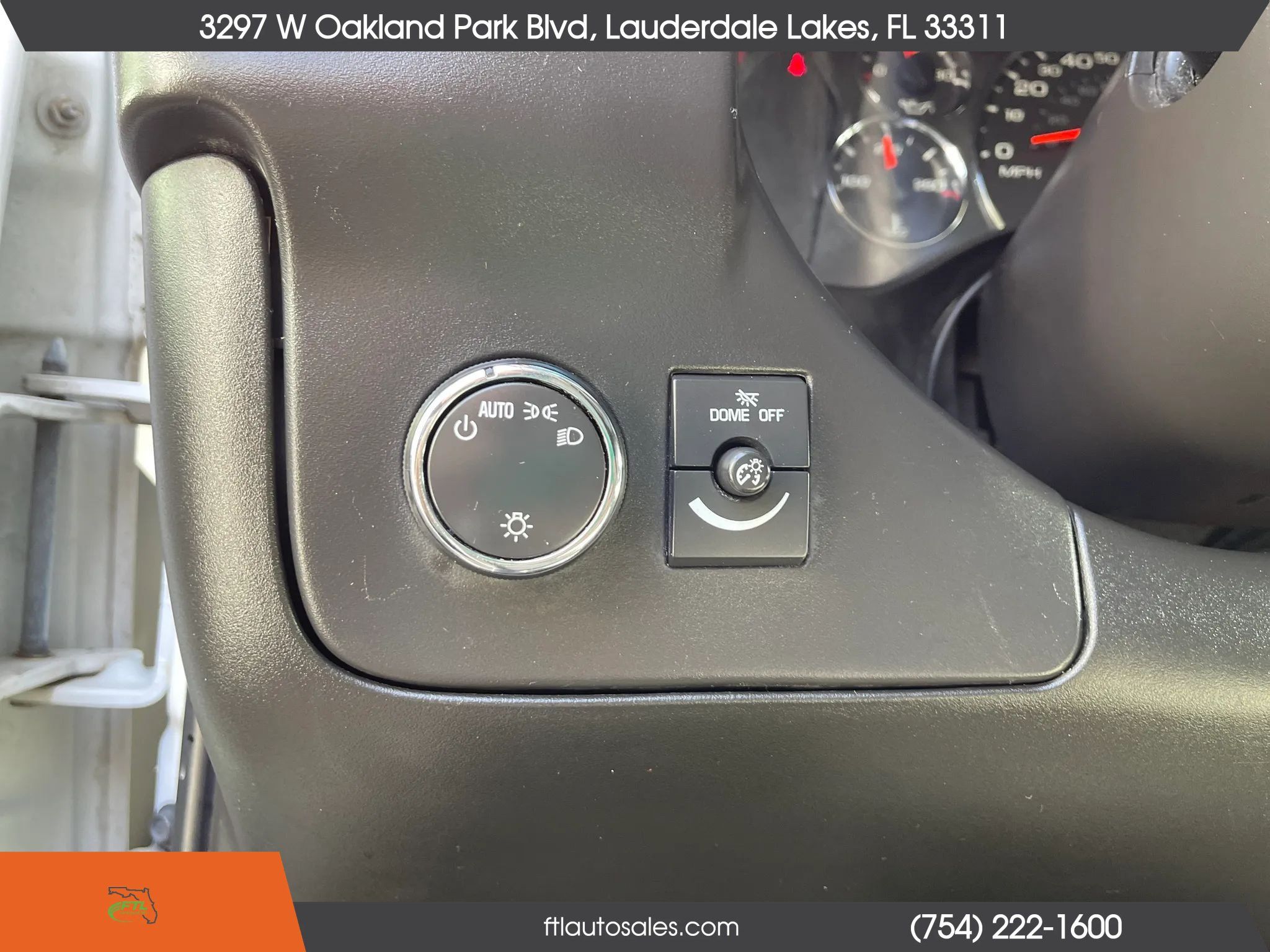 Used 2017 GMC Savana 3500 Extended RWD image 50
