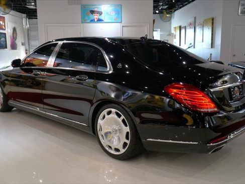 Used 2017 Mercedes-Benz Maybach S 550 4MATIC image 6