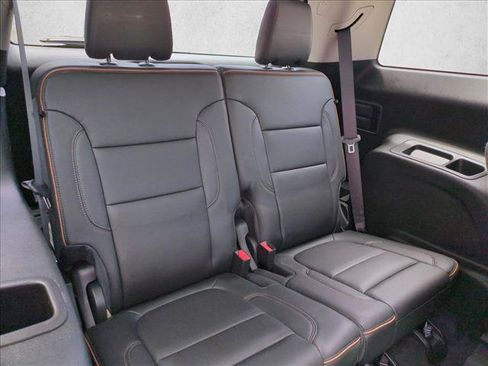 Used 2023 GMC Acadia AT4 w/ Technology Package AWD/4WD image 21