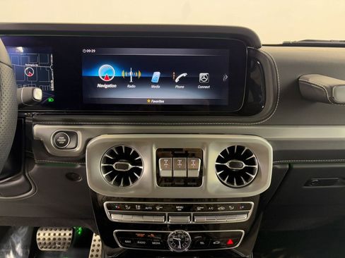 Used 2024 Mercedes-Benz G 550 image 18