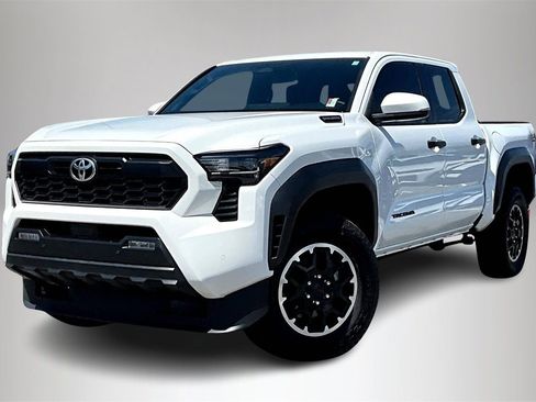 Used 2024 Toyota Tacoma TRD Off-Road image 1