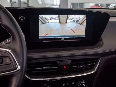 Used 2025 Buick Encore GX Preferred image 13