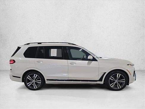 Used 2026 BMW X7 xDrive40i image 4