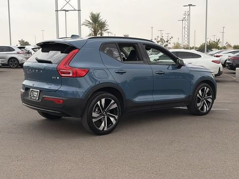 Used 2023 Volvo XC40 B5 Ultimate AWD/4WD image 6