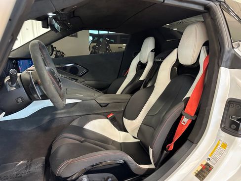 Used 2023 Chevrolet Corvette Stingray Premium Conv w/ Z51 Performance Package RWD image 20