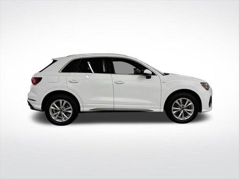 Certified 2025 Audi Q3 2.0T Premium w/ Convenience Package AWD/4WD image 6