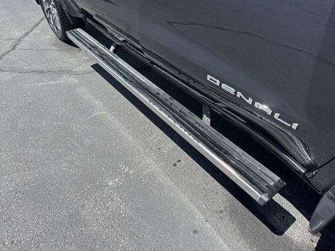 Used 2024 GMC Sierra 1500 Denali Ultimate AWD/4WD image 11