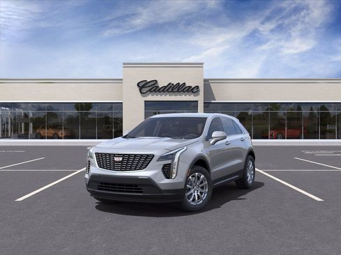New 2022 Cadillac XT4 Luxury w/ Driver Awareness Package image 8