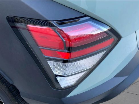 Certified 2024 Hyundai Kona SEL AWD/4WD image 28