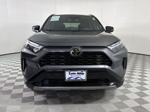 Used 2025 Toyota RAV4 XSE AWD/4WD image 6