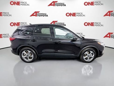 Used 2025 Ford Escape ST-Line image 8
