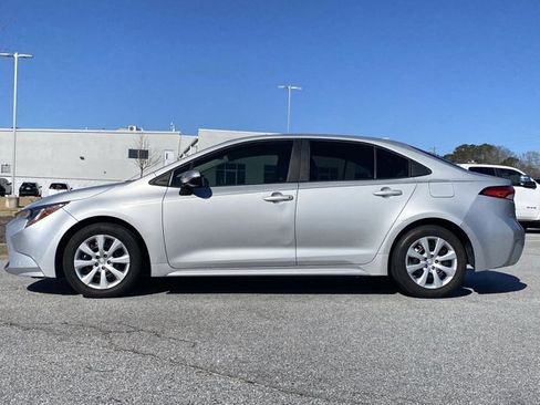 Used 2020 Toyota Corolla LE image 7