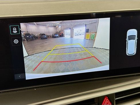 Certified 2025 Kia Sorento S image 16