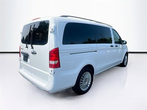 New 2023 Mercedes-Benz Metris Passenger image 8