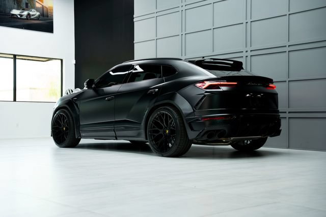 Used 2021 Lamborghini Urus AWD/4WD image 20