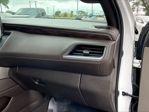 Used 2021 Chevrolet Tahoe LT RWD image 23