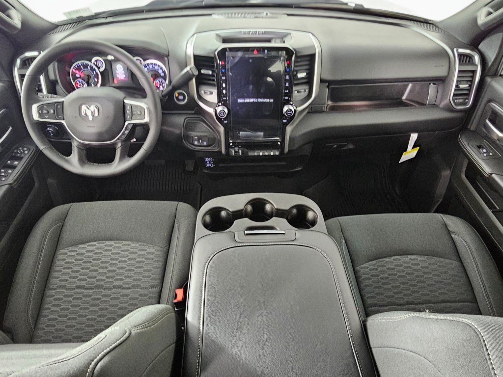 New 2026 RAM 3500 Big Horn AWD/4WD image 20