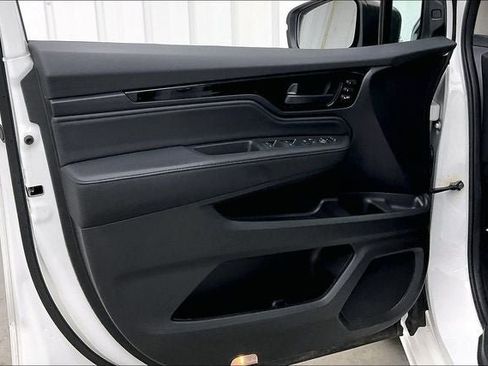 Certified 2025 Honda Odyssey Touring image 21