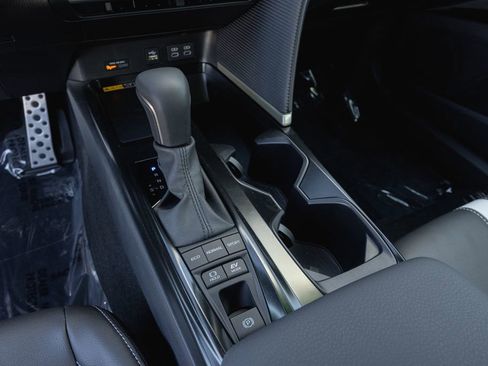 Used 2026 Toyota Camry LE image 15