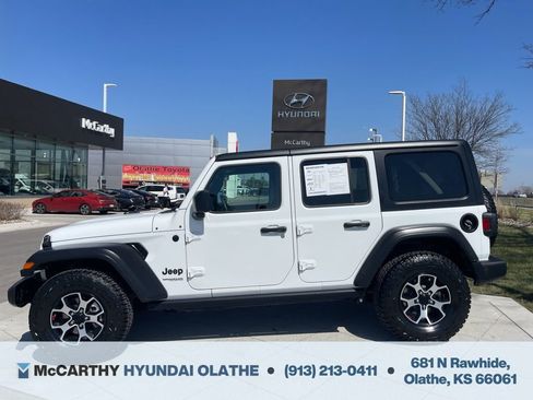 Used 2022 Jeep Wrangler Unlimited Sport image 2