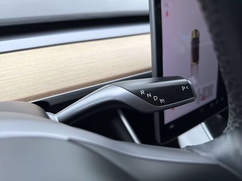 Used 2019 Tesla Model 3 Standard Range Plus RWD image 16